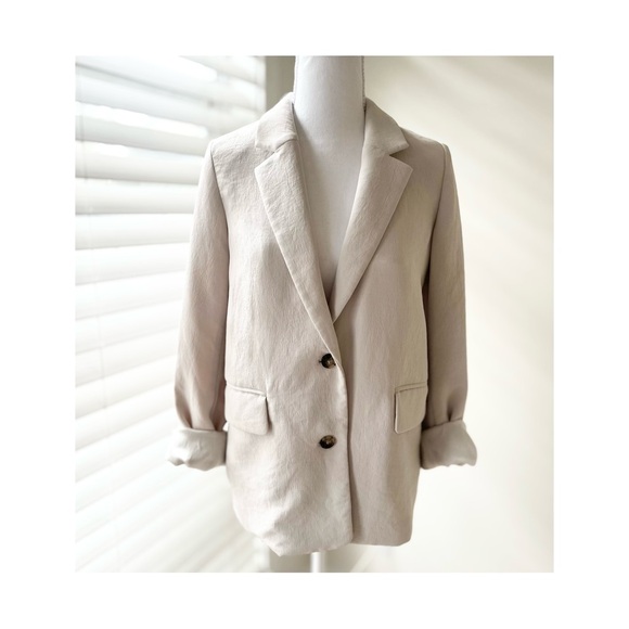 Aritzia Jackets & Blazers - Wilfred Cream Women's Blazer